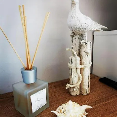 アパート Unsere Perle Im Zentrum Von ツィングシュト